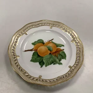 Royal Copenhagen Flora Danica Frugttallerken No 429/3584