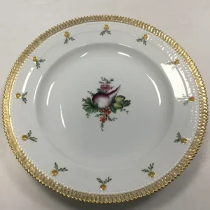 Royal Copenhagen Flora Danica Juliane Marie Middagstallerken No 17/3549