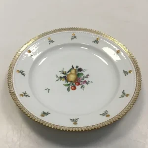 Royal Copenhagen Flora Danica Juliane Marie Frokosttallerken No 17/3550