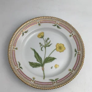 Royal Copenhagen Flora Danica Salat Tallerken No. 20 / 3573
