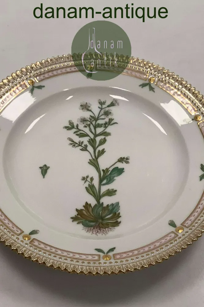 Royal Copenhagen Flora Danica Salat Tallerken No 20/3573