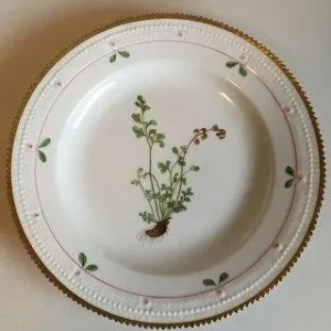 Royal Copenhagen Flora Danica Spisetallerken No 735/3549