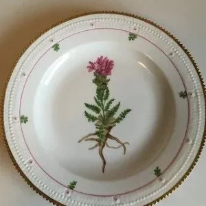Royal Copenhagen Flora Danica Spisetallerken No 735/3549