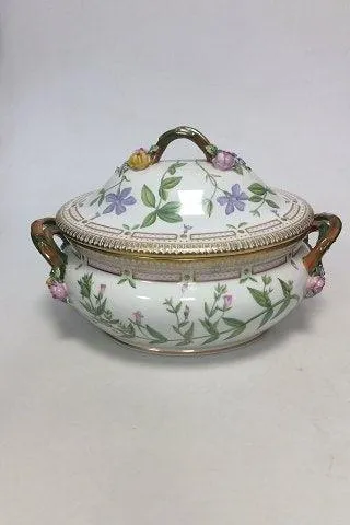 Royal Copenhagen Flora Danica Terrin No 3559