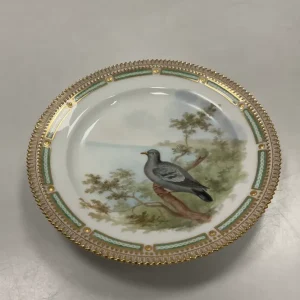 Royal Copenhagen Flora Danica/Fauna Danica Jagtstel Frokost tallerken No 240/3550
