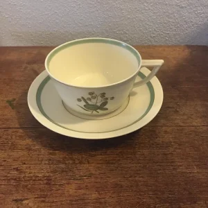 Royal Copenhagen. Hjertegræs, Tekop med underkop #9536