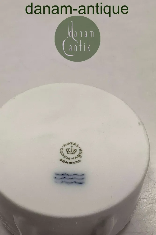 Royal Copenhagen Hvid Flora Danica Sukkerskål uden Låg No 3502