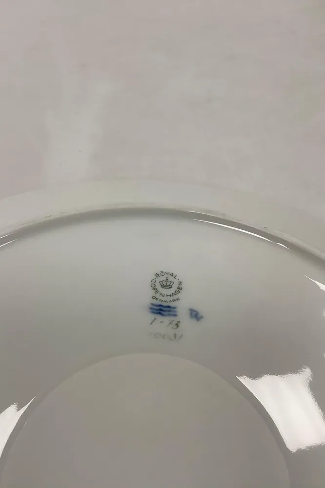 Royal Copenhagen / Kgl. Porcelæn Skærsommernatsdrøm Spisetallerken Lyseblå No 10031