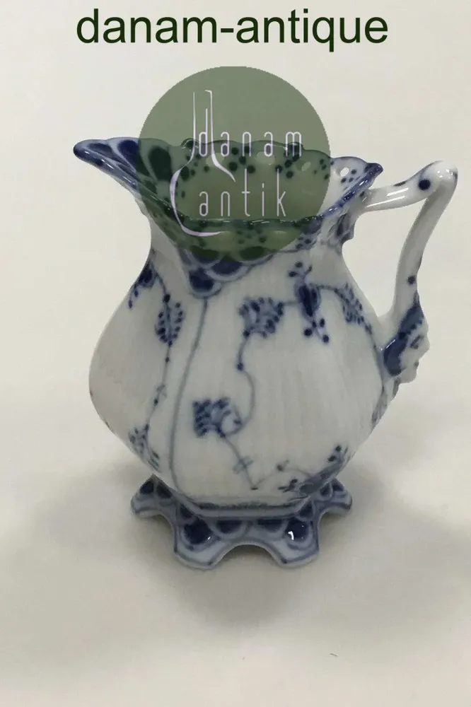 Royal Copenhagen Musselmalet Helblonde Flødekande No 1031