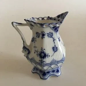Royal Copenhagen Musselmalet Helblonde Flødekande No. 1032