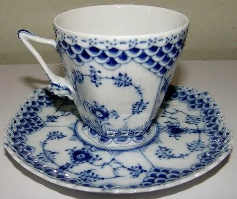 Royal Copenhagen Musselmalet Helblonde Kaffekop No. 1036