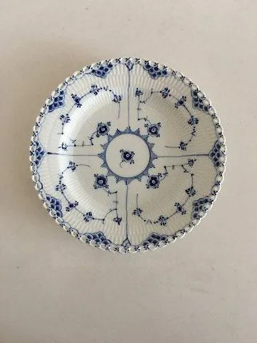 Royal Copenhagen Musselmalet Helblonde Spisetallerken No. 1084