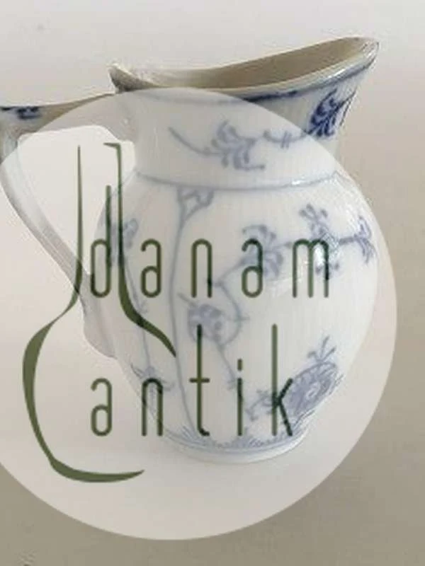 Royal Copenhagen Musselmalet Riflet Flødekande No. 392