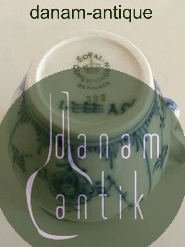 Royal Copenhagen Musselmalet Riflet Flødekande No. 392