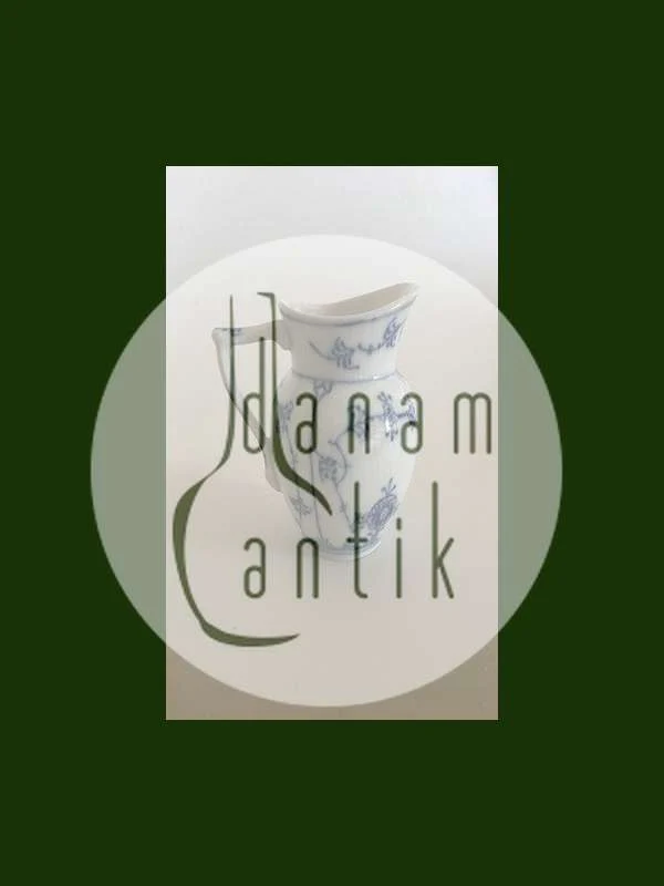 Royal Copenhagen Musselmalet Riflet Flødekande No. 392