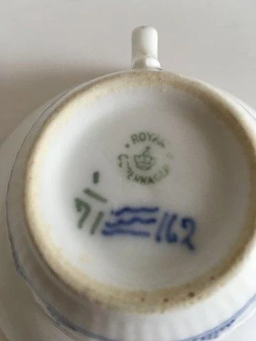 Royal Copenhagen Musselmalet Riflet Kaffekop og Underkop No. 71