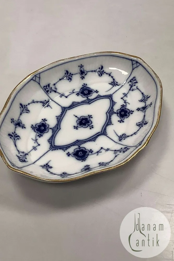 Royal Copenhagen Musselmalet Riflet Lille Assiet med guld No 146