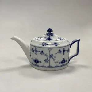 Royal Copenhagen Musselmalet Riflet Oval Tekande No. 253