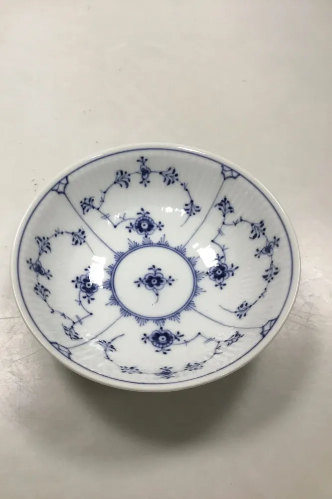 Royal Copenhagen Musselmalet Riflet Skål No. 290
