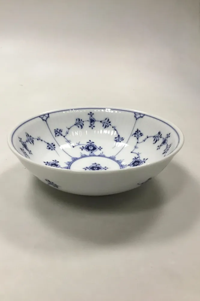 Royal Copenhagen Musselmalet Riflet Skål No. 290
