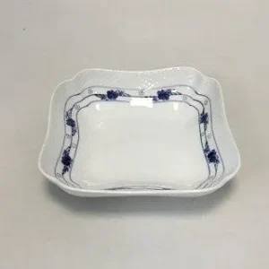 Royal Copenhagen Rosenknop Firkantet skål No 8063