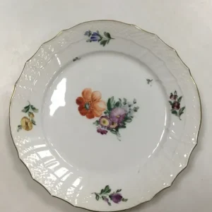 Royal Copenhagen Saksisk Blomst Let Frokosttallerken No 493/1630