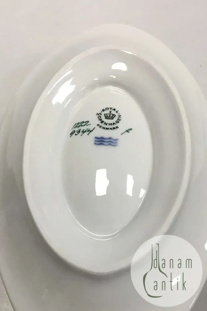 Royal Copenhagen Stel Nr. 1222 Sovseskål No 9344
