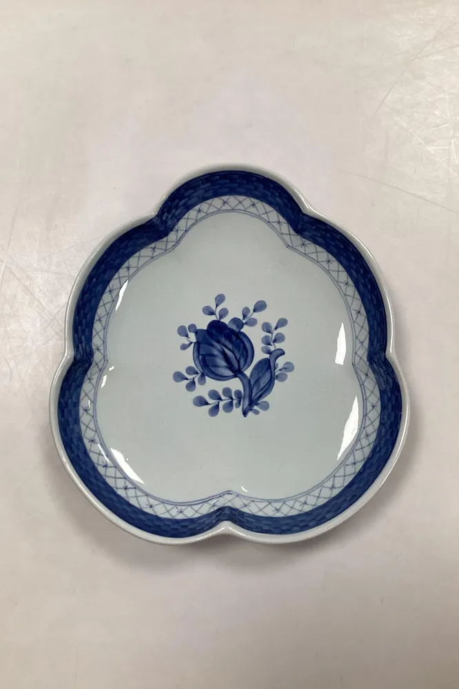 Royal Copenhagen Blå Tranquebar Bladformet Skål No. 924 / 357