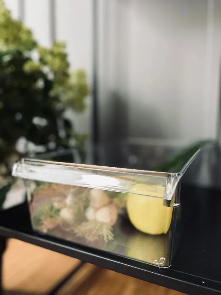 Transparent kasse til køleskab