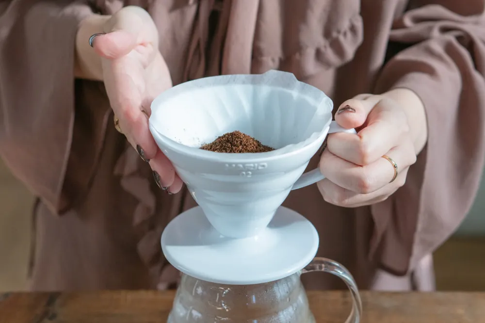 V60 Plastic 02 Dripper - Hvid