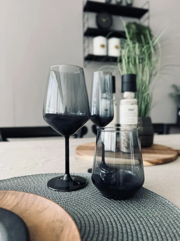 Vinglas LUX – Røgfarvet 490ml