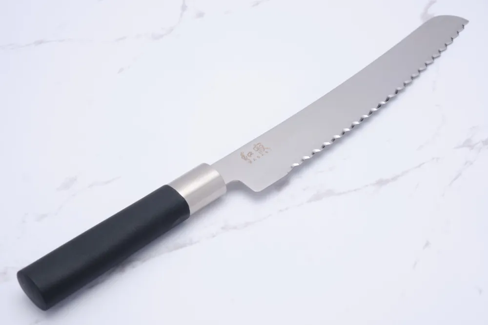 Wasabi Black - 230 mm Brødkniv