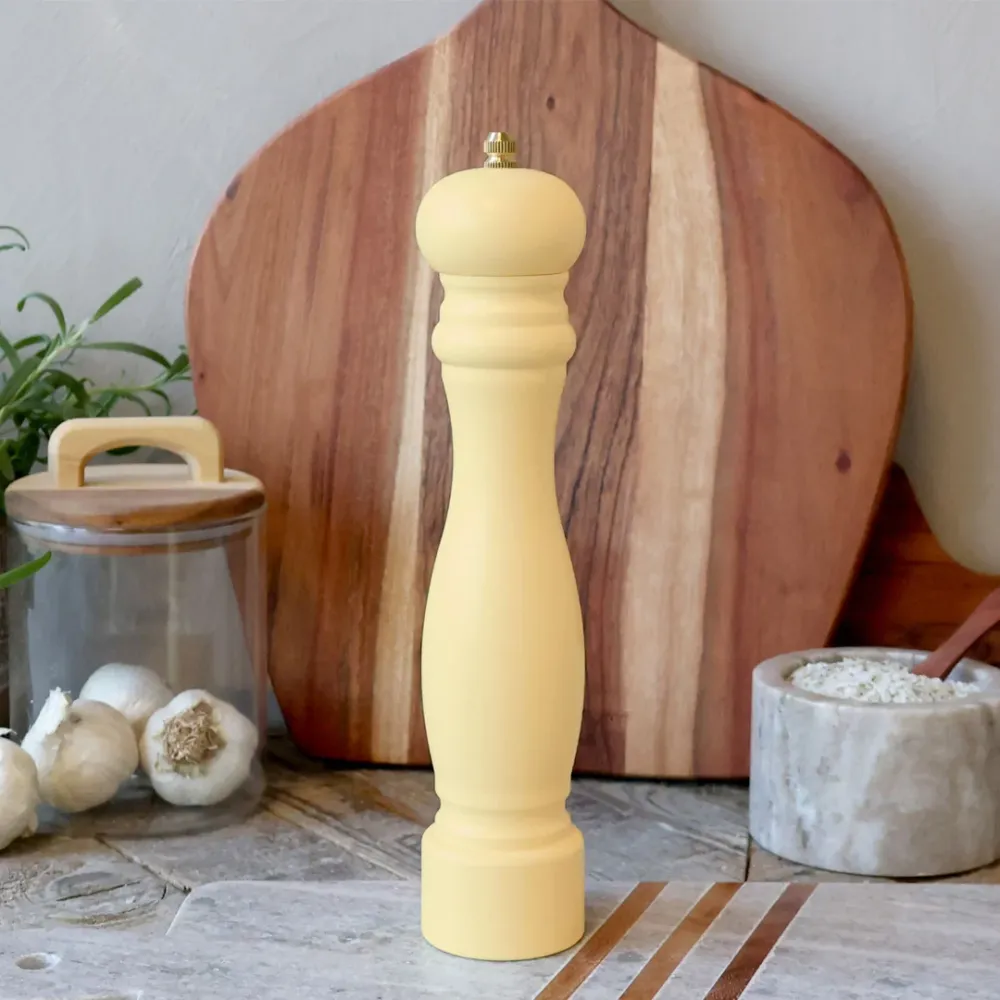 Chic Antique – Salt- & Peberkværn H26 cm i Honningfarvet Gummitræ