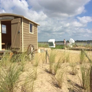 Strandsove – dit håndlavede strandgemmested til mobile overnatninger
