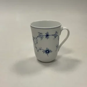Royal Copenhagen Musselmalet Riflet Krus med hank No. 497