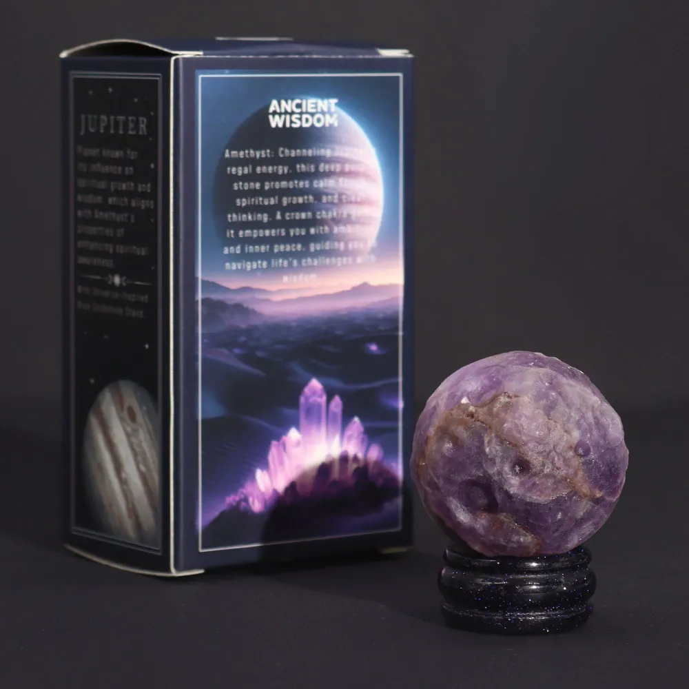 Ametyst krystalsfære med Goldstone-stativ Jupiter