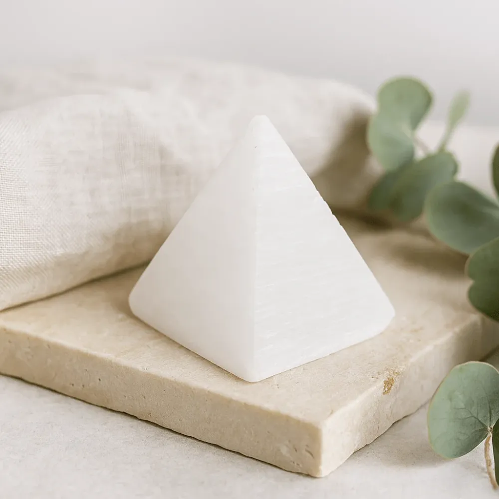 Selenit Krystal Pyramide 5 cm