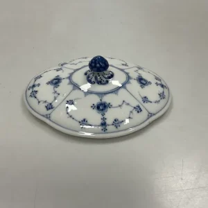 Royal Copenhagen Musselmalet Riflet låg til sovseskål No 207.