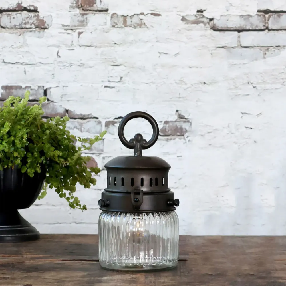 Chic Antique - Fransk Stald Lanterne inkl. timer og LED-pære - 22 cm