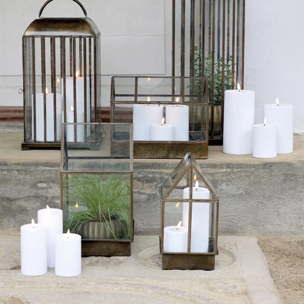 Chic Antique - Bloklys LED til udendørs inkl. batteri H35/Ø10 cm hvid