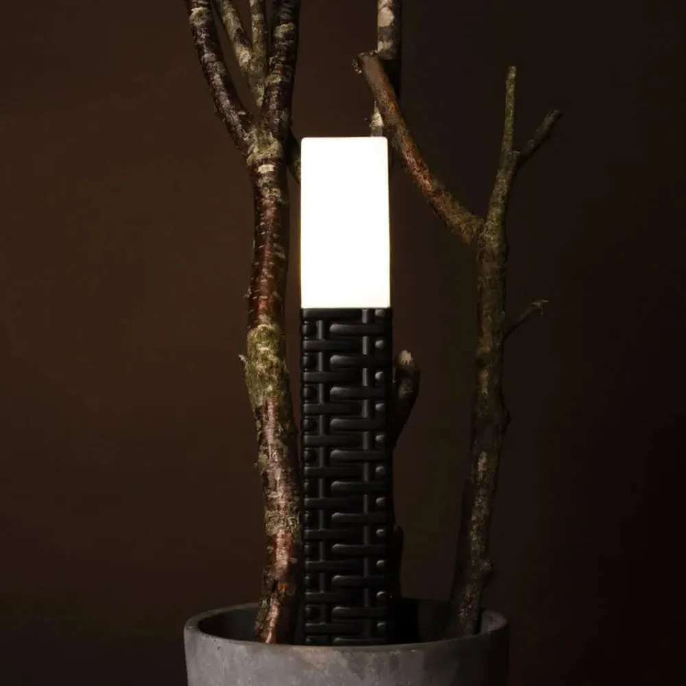 Det Gamle Apotek - Solar Rattan Fakkel - H35cm Sort Batteri