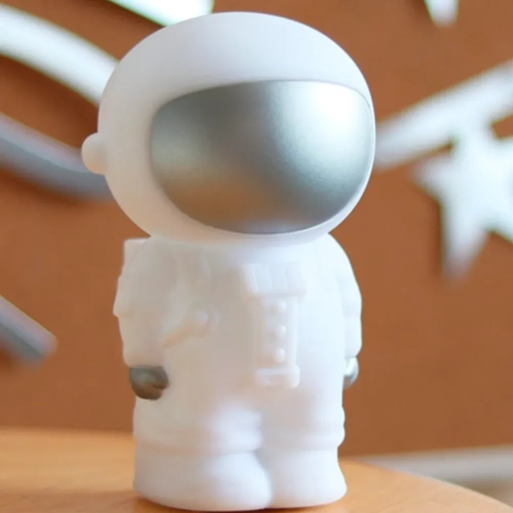 Little Lovely Company Natlampe Little light Astronaut