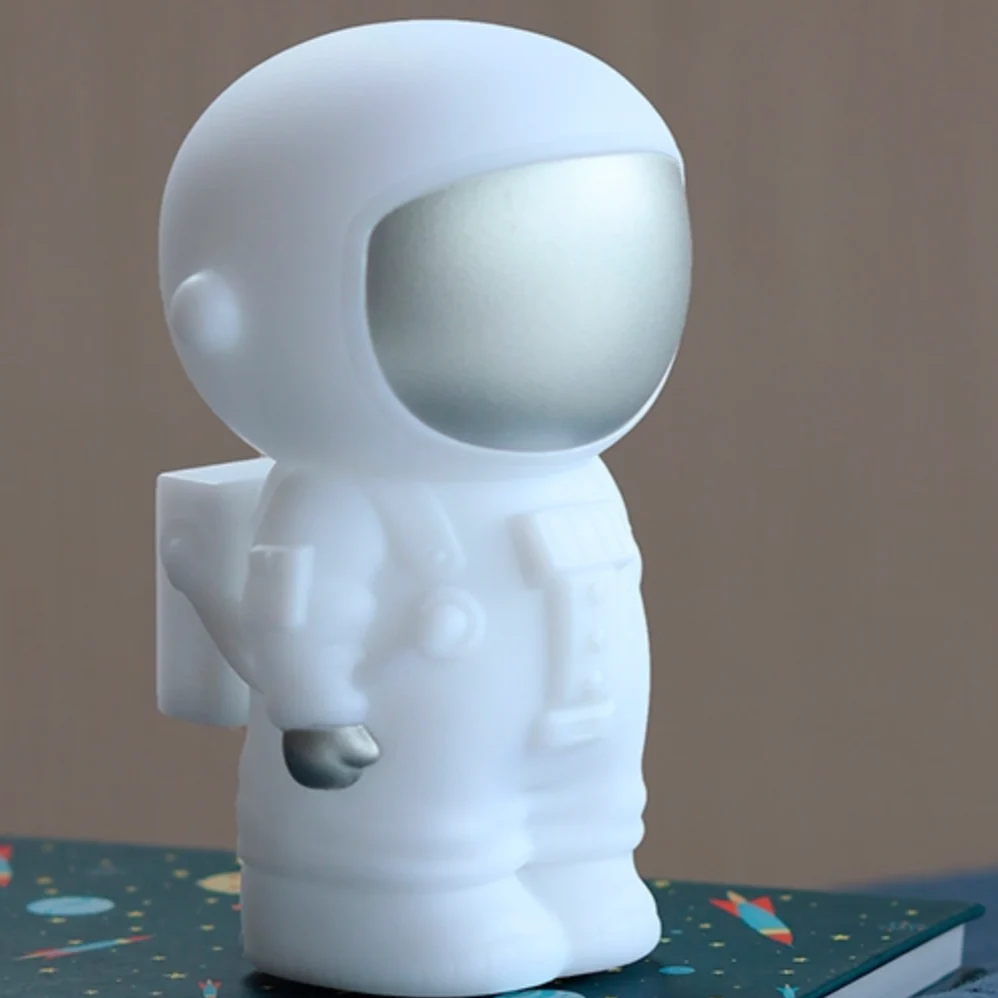 Little Lovely Company Natlampe Little light Astronaut