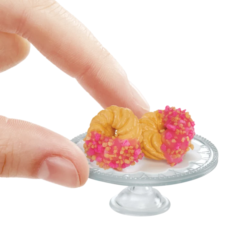 MGA's Miniverse Make It Tiny Foods: Café