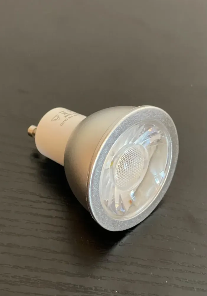 Halo Design COLORS GU10 7W dæmpbar 3000K 700lm