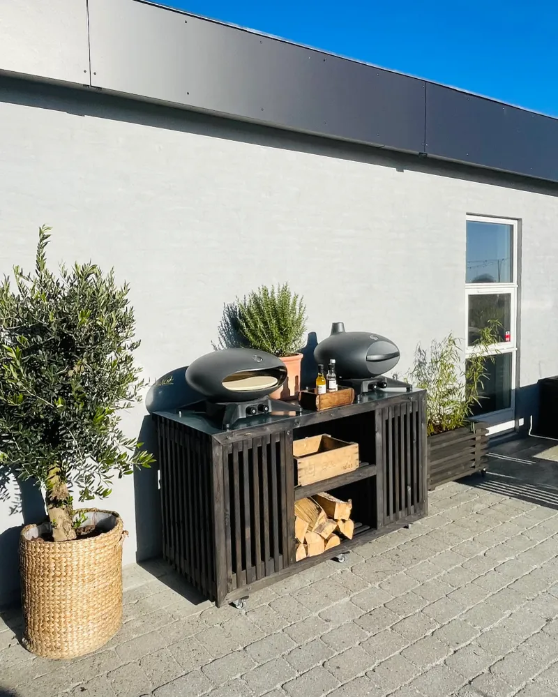 Luksus Grillbord med Paired Gasflaskeskjuler | Sorte traller 52