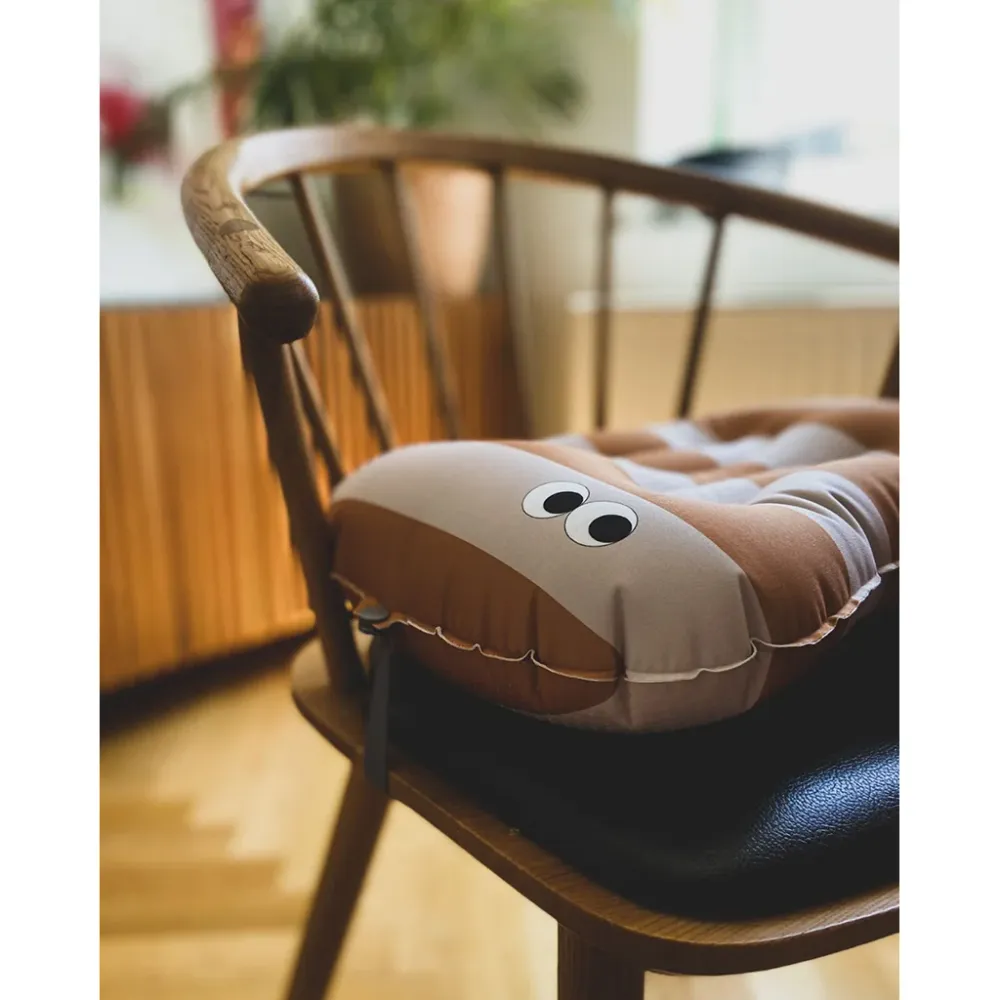 Noui Noui Have seat, Oppustelig siddepude til børn - Stripes nude/mustard