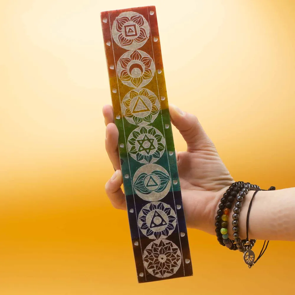 Røgelsesholder sæbesten syv chakra 26x5cm