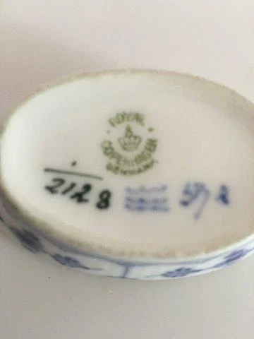 Royal Copenhagen Musselmalet Riflet Ovalt Saltkar No. 2128