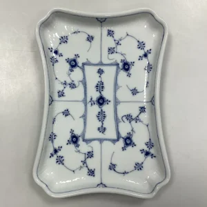 Royal Copenhagen Musselmalet Riflet Bakke No. 269